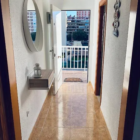Apartamento Amplio Con Vistas Al Mar, Parking Y Wifi *